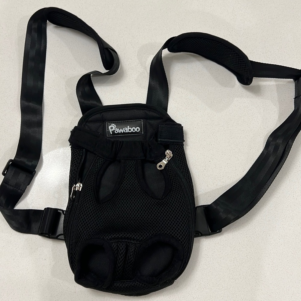 Pawaboo pet carrier (Amazon)